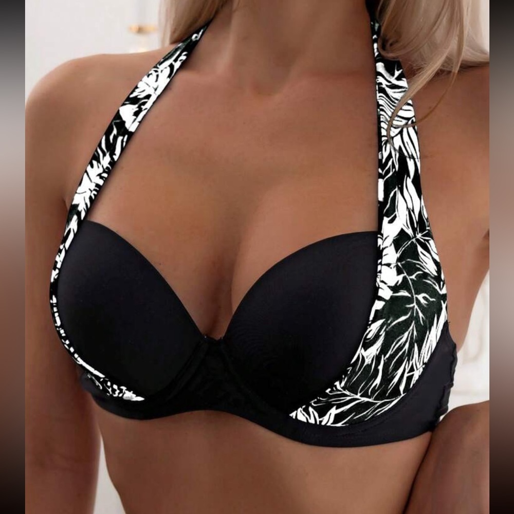 🏝️Black & White Leaf Print Halter Push Up Bikini Top